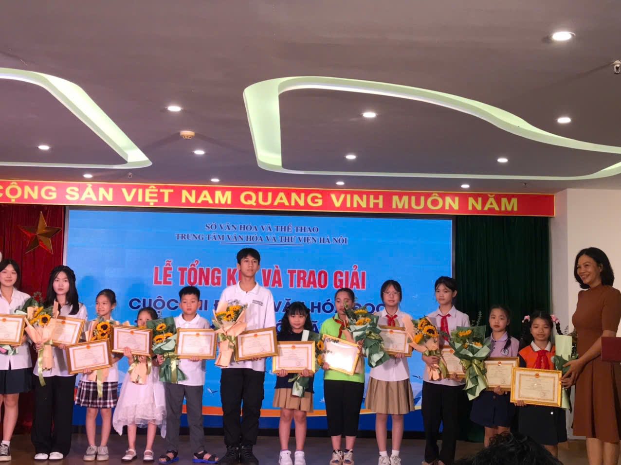 D:\Ảnh\2025-2026\Đại sứ văn hóa đọc\522113672_1429644711457592_5686108713341646342_n.jpg