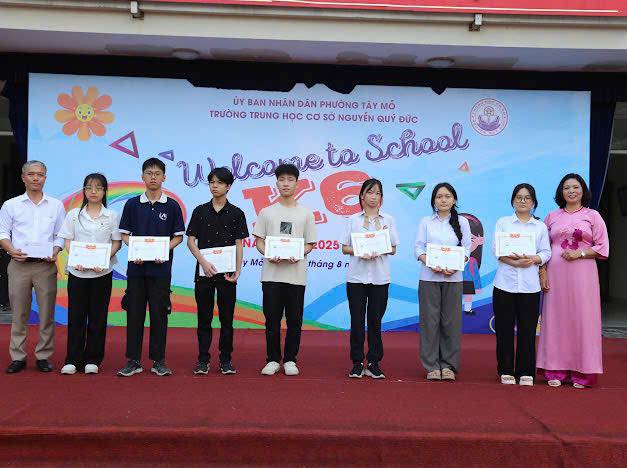 D:\Ảnh\2025-2026\Đón HS K6\530296897_1442830556805674_6110587154148389261_n.jpg