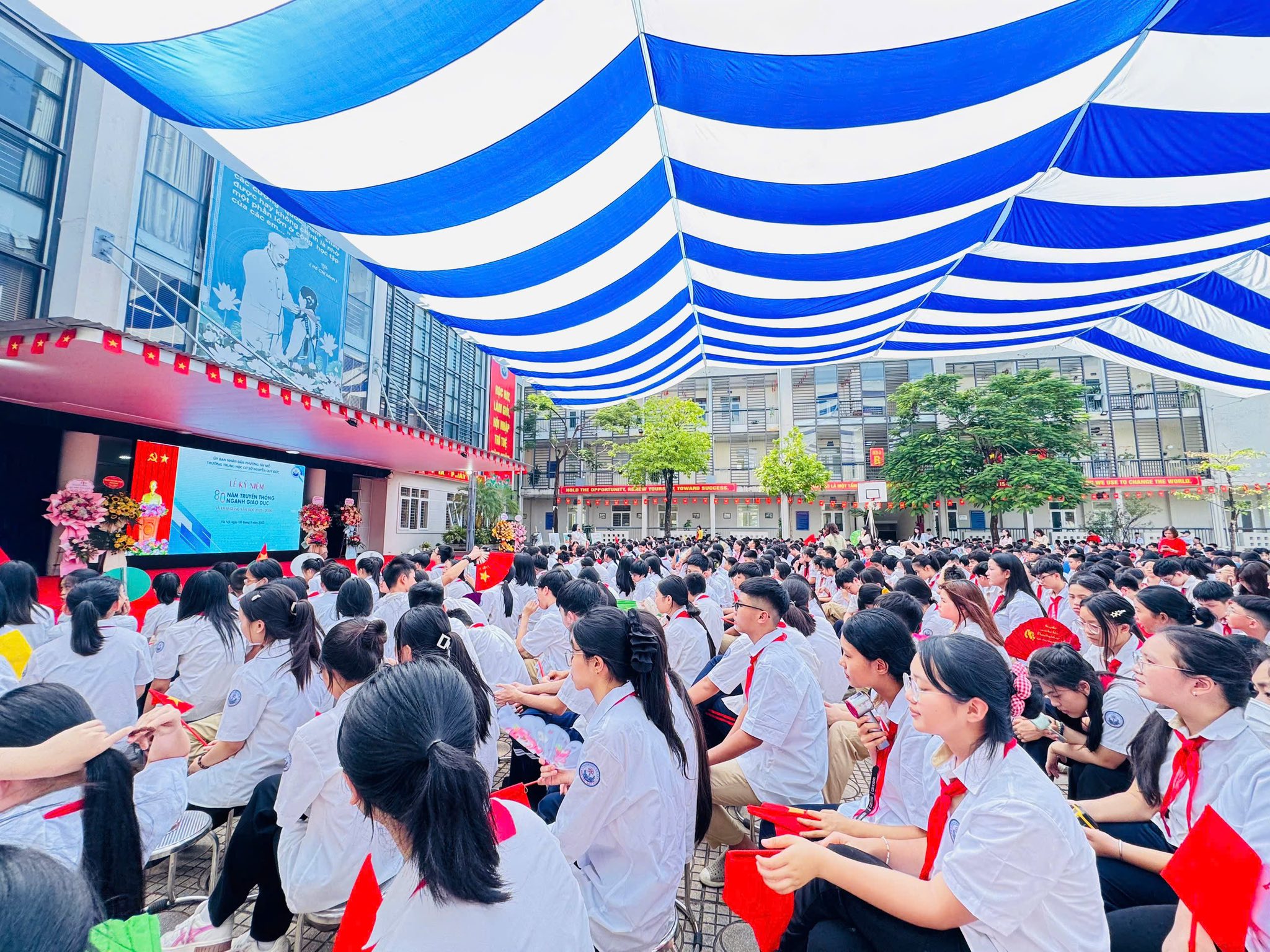 D:\Ảnh\2025-2026\Khai giảng\cc791ced-c58e-4d04-a595-35e865b420c8.jfif