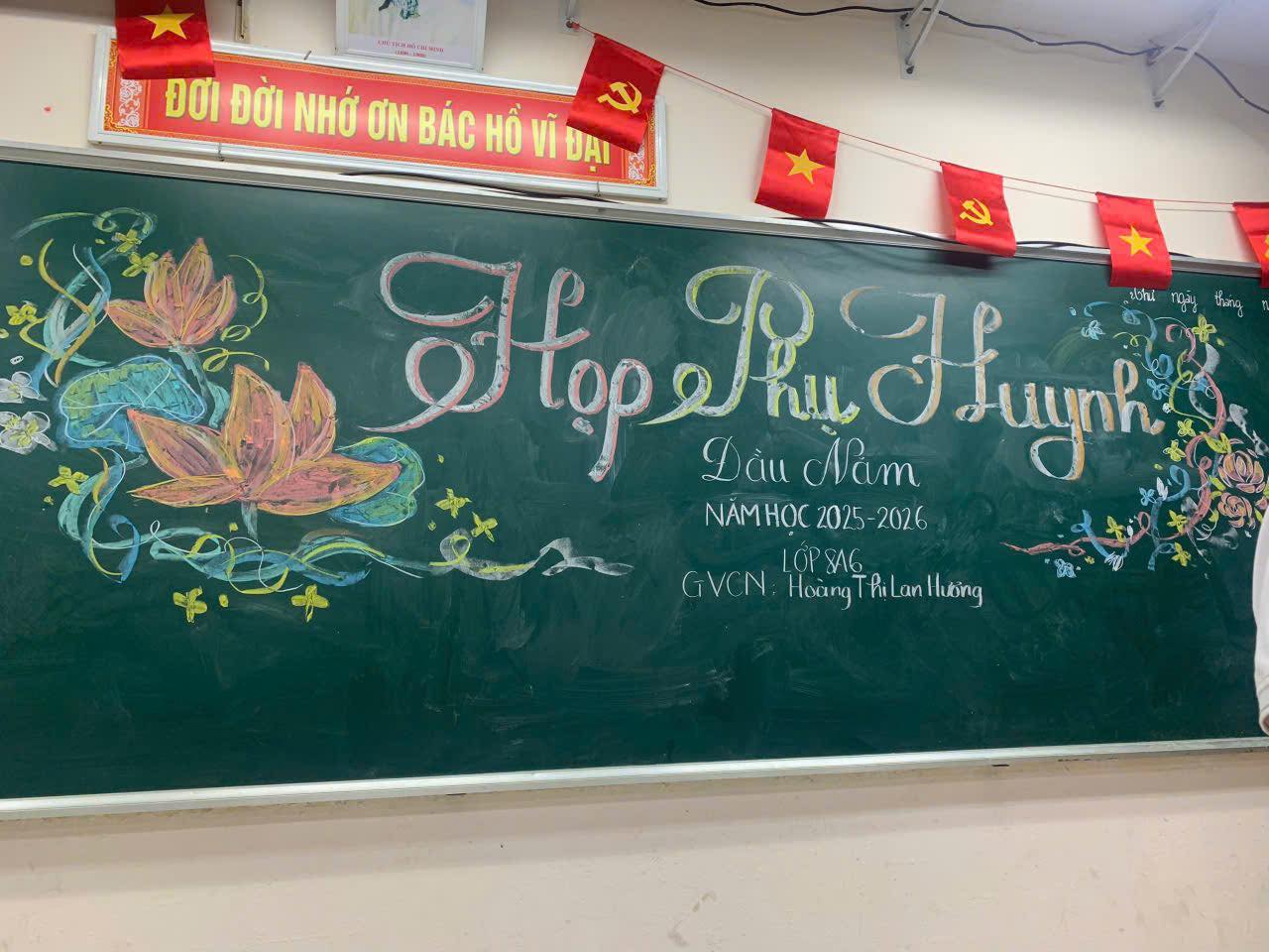 D:\Ảnh\2025-2026\Họp CMHS\548872641_1470287150726681_7417962953448495061_n.jpg