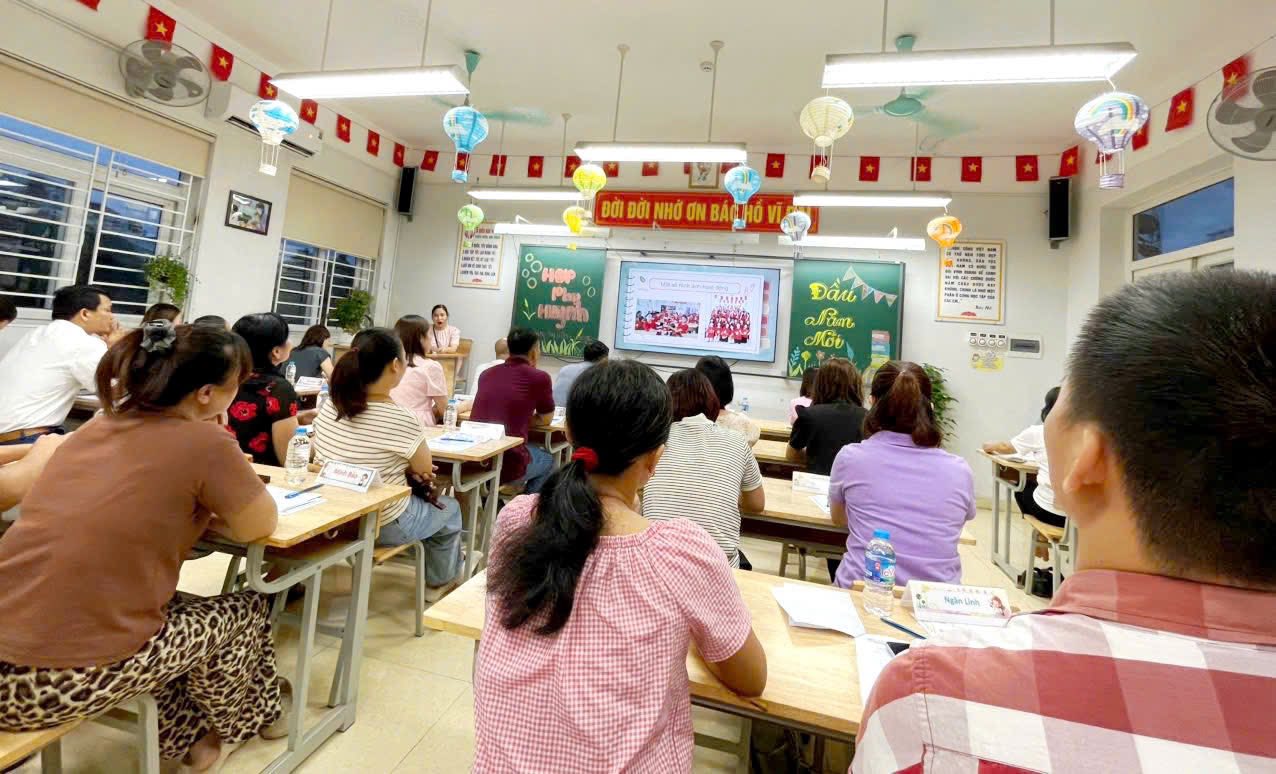 D:\Ảnh\2025-2026\Họp CMHS\547639321_1470285454060184_67549103576624971_n.jpg