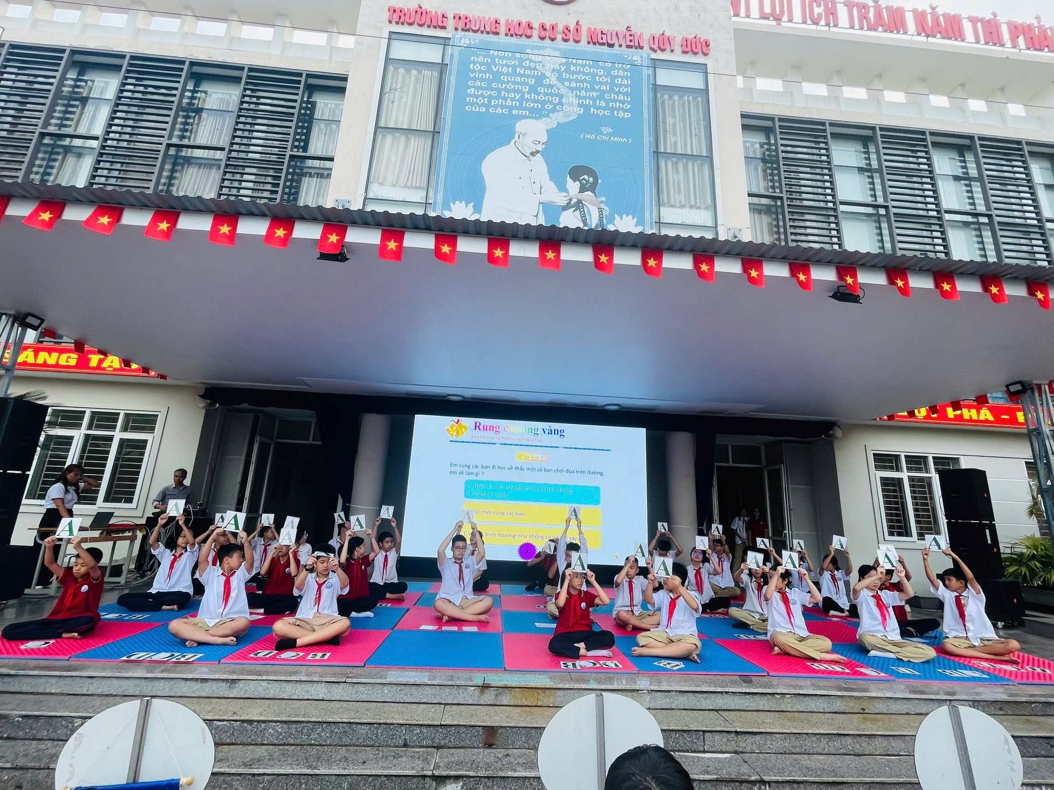 D:\Ảnh\2025-2026\rung chuông vàng\08afce2b-dd25-412c-ab3c-12d38854ab96.jfif