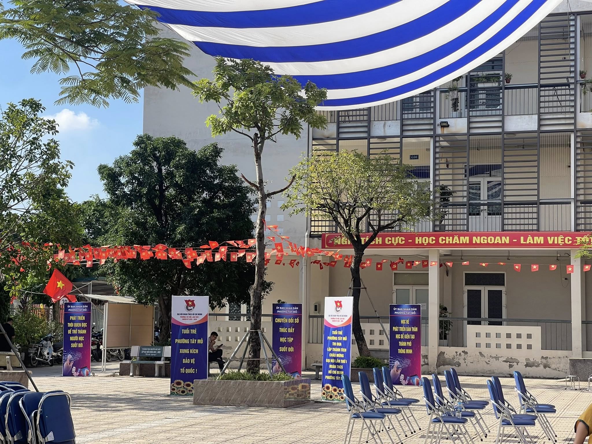 D:\Ảnh\2025-2026\Tuần lễ học tập suốt đời\6376d0a6-05e1-424a-80d0-e6e50e1f17f0.jfif