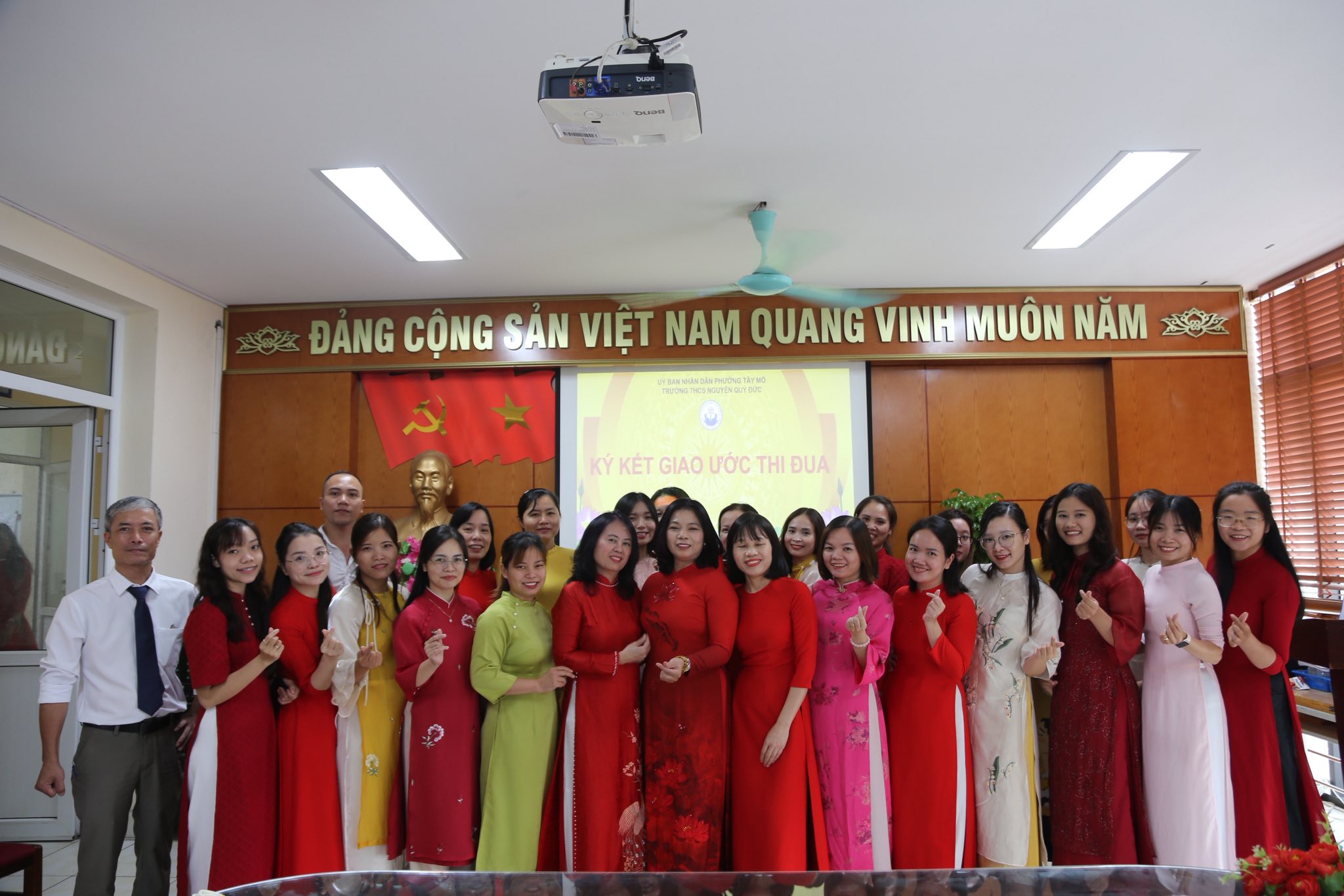 D:\Ảnh\2025-2026\HN CC VC NLĐ\b6535564-6d4b-461c-ac9f-b4bf7813a560.jfif