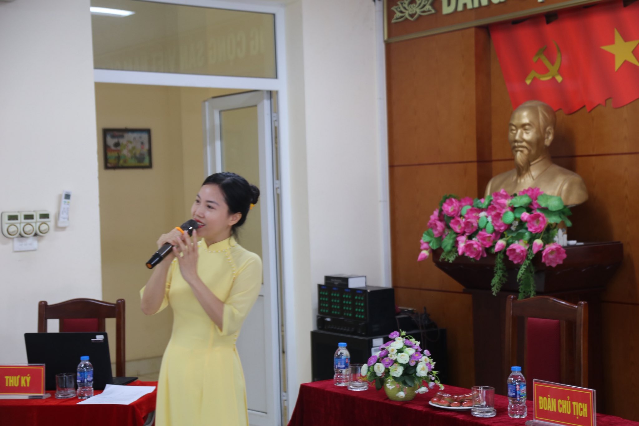 D:\Ảnh\2025-2026\HN CC VC NLĐ\728866f0-34a9-4f4e-ab72-8c7476b16e96.jfif