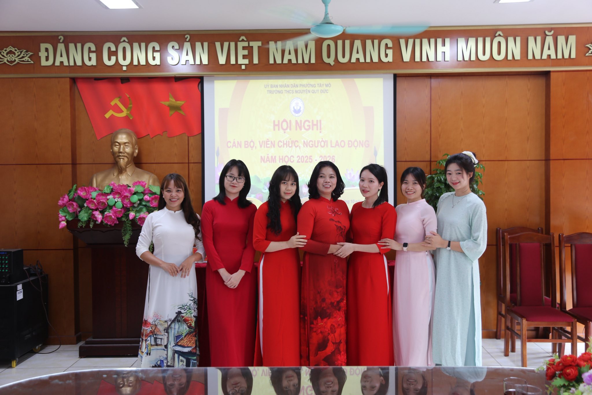 D:\Ảnh\2025-2026\HN CC VC NLĐ\99287b61-eb50-479f-96a9-08d48cfef10c.jfif