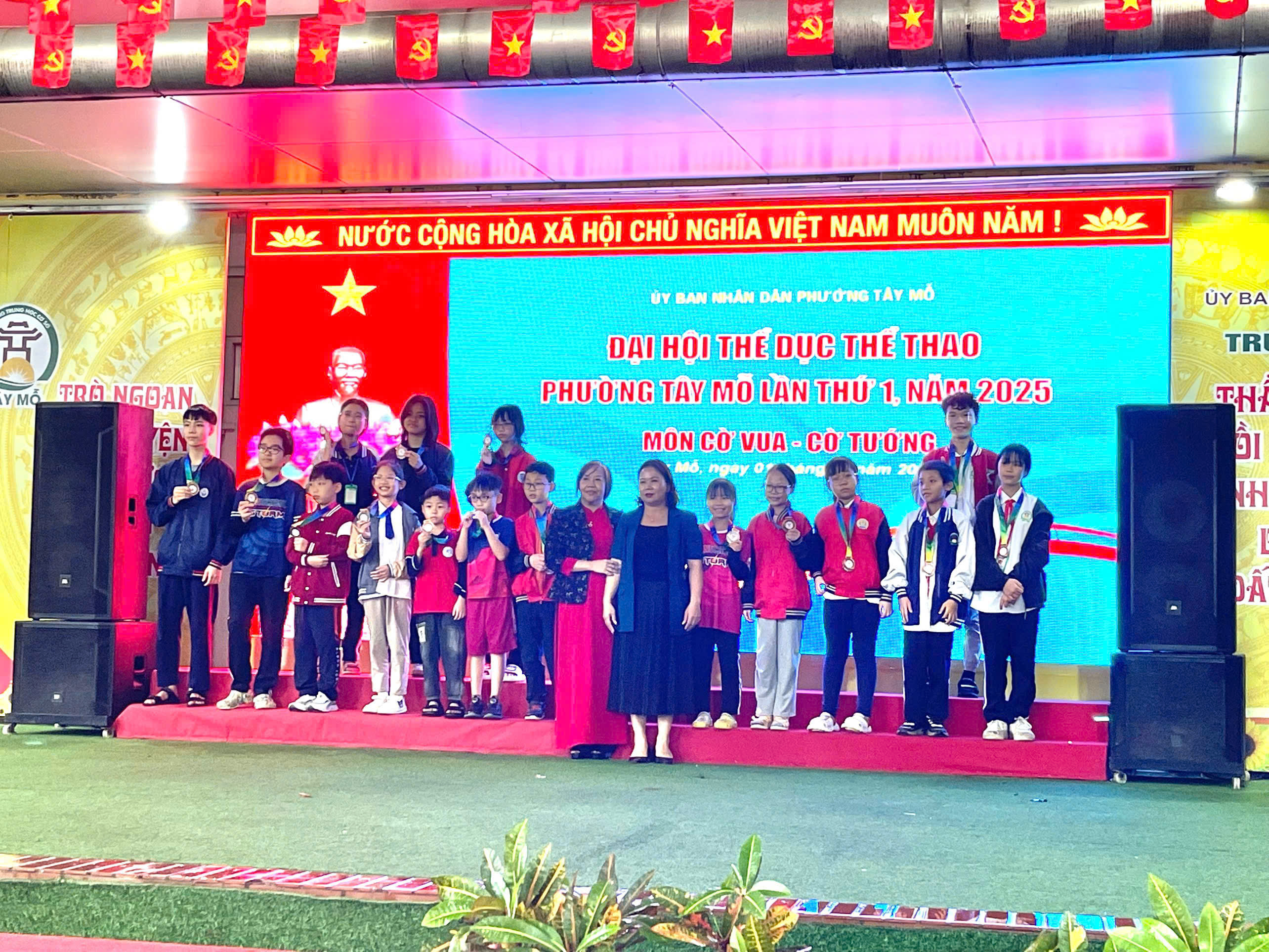 D:\Ảnh\2025-2026\25. Thành tích TDTT 2025\gen-h-z7215115843516_c4d069f635c04c48c9cc6dc07cf2006d.jpg