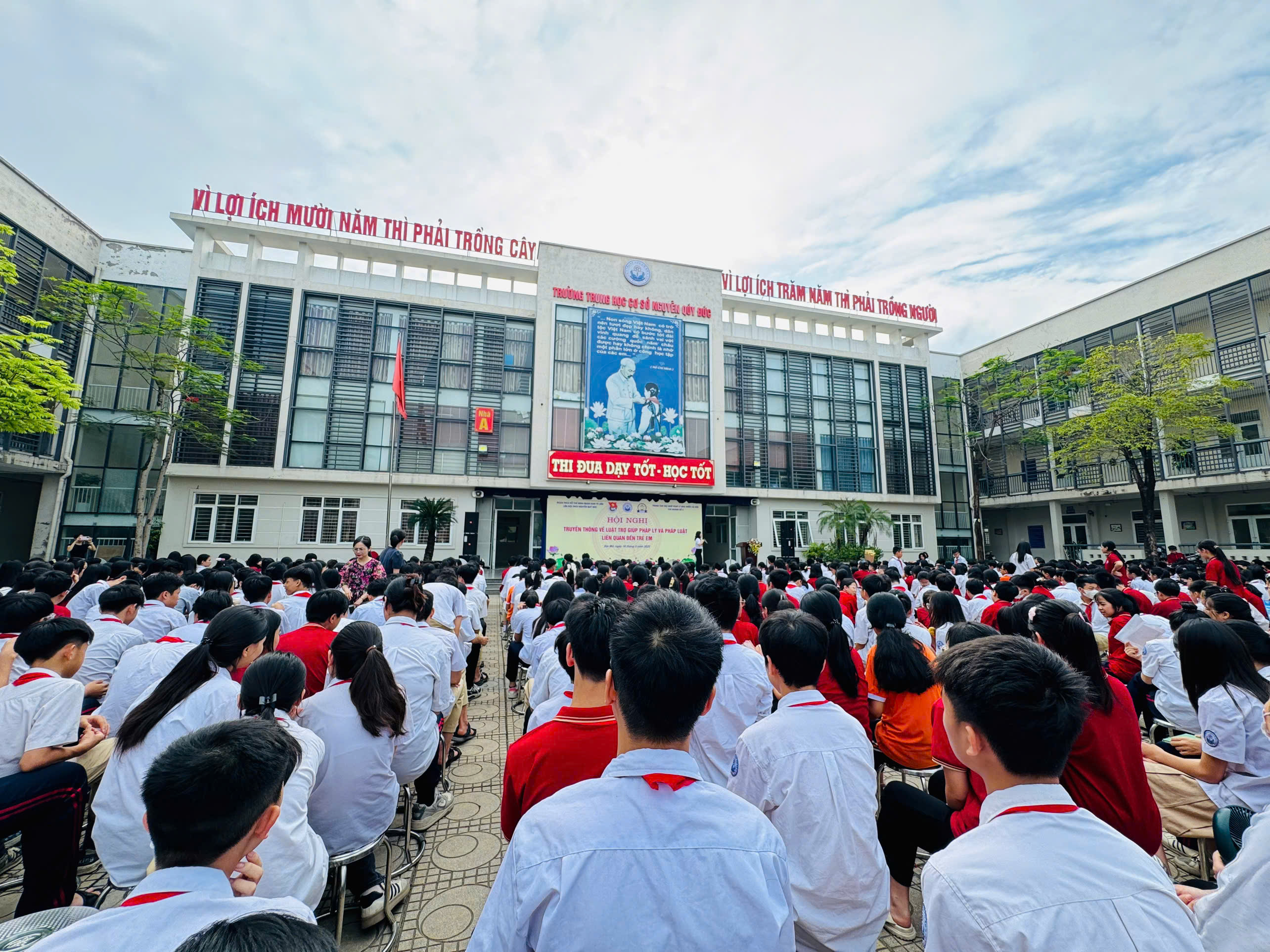 D:\Ảnh\2024-2025\31. Pháp luật\Tổ chức sinh hoạt truyền thông Luật trợ giúp pháp lý và pháp luật liên quan đến trẻ em” (11).jpg