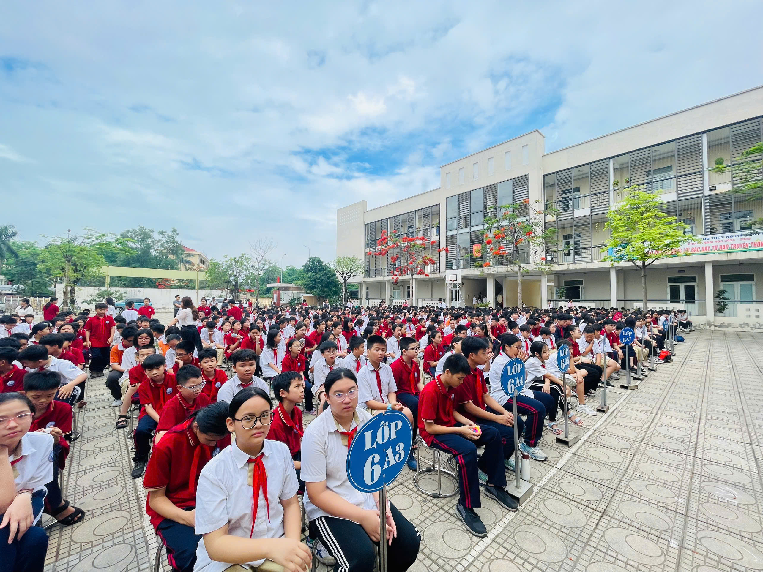 D:\Ảnh\2024-2025\31. Pháp luật\Tổ chức sinh hoạt truyền thông Luật trợ giúp pháp lý và pháp luật liên quan đến trẻ em” (7).jpg
