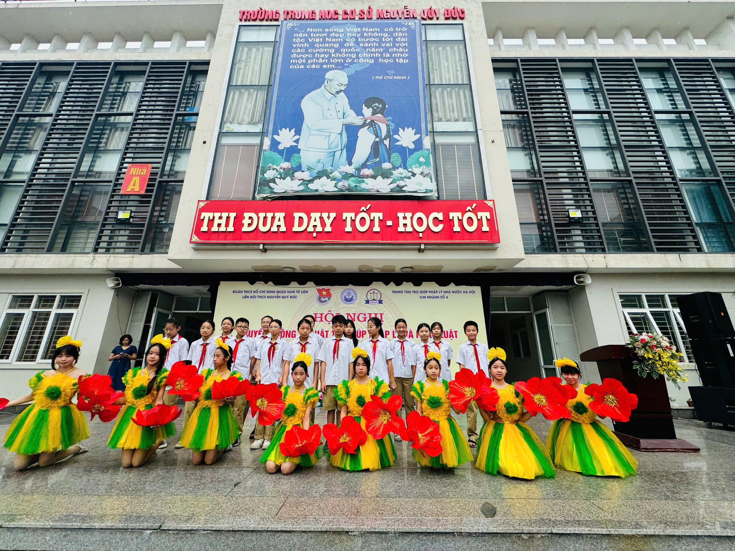 D:\Ảnh\2024-2025\31. Pháp luật\2.Tổ chức sinh hoạt truyền thông Luật trợ giúp pháp lý và pháp luật liên quan đến trẻ em” (12).jpg
