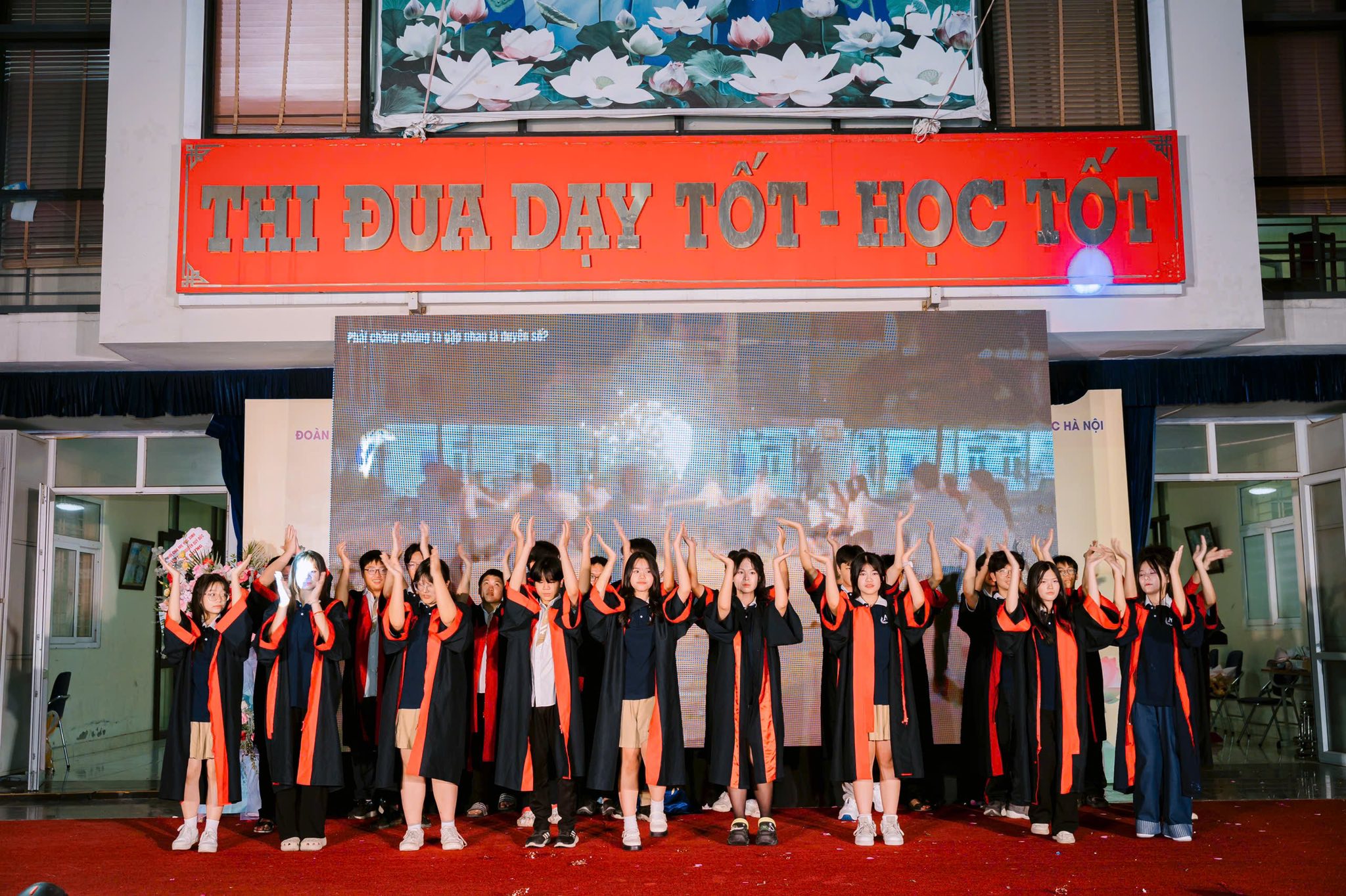 D:\Ảnh\2024-2025\35. Lễ trưởng thành HS K9\ảnh fb\3.jpg