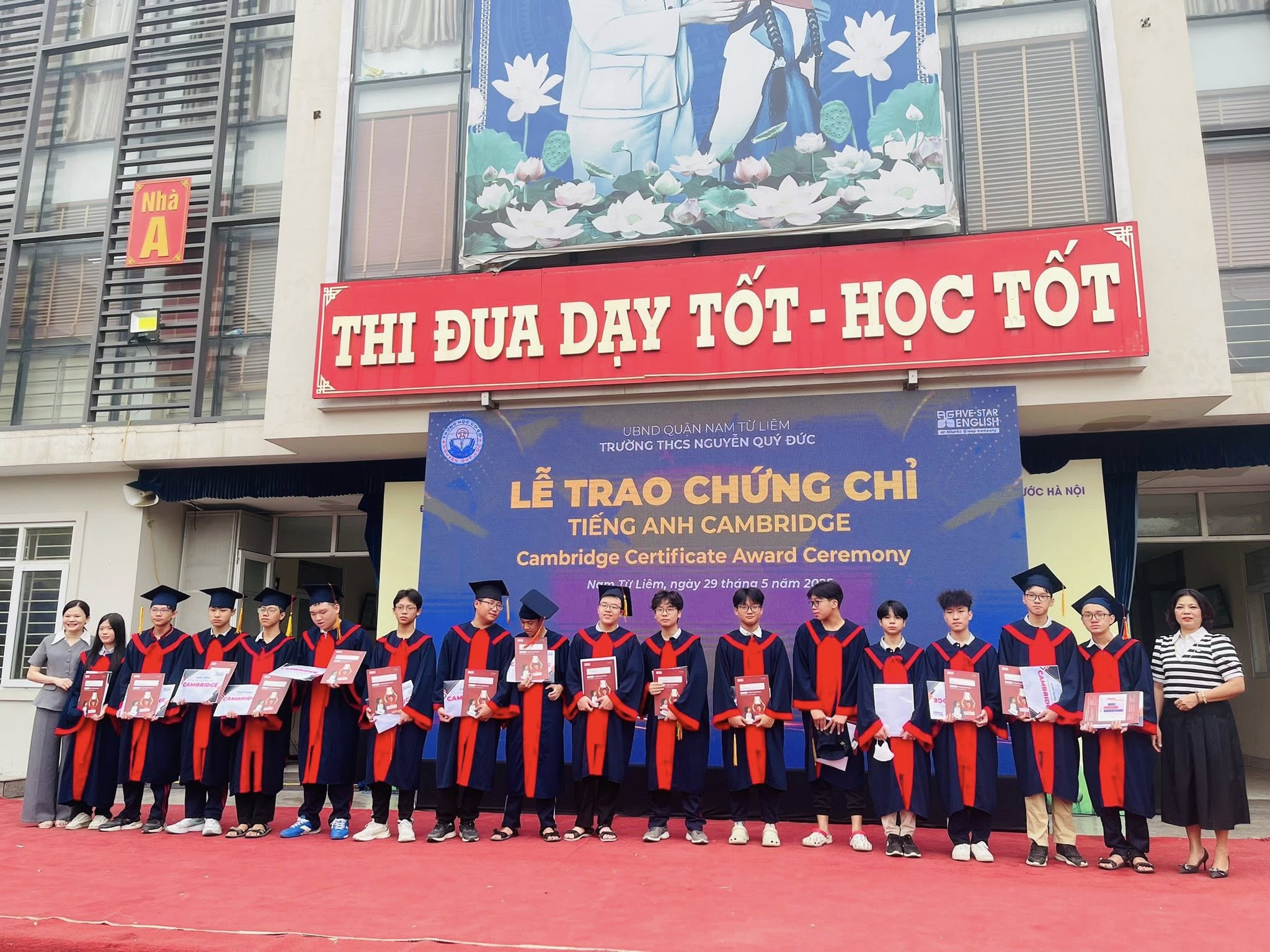 D:\Ảnh\2024-2025\37. Lễ trao chứng chỉ Cambridge\7.jpg