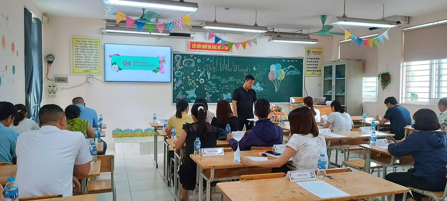 D:\Ảnh\2024-2025\39. Họp PHHS\12.jpg