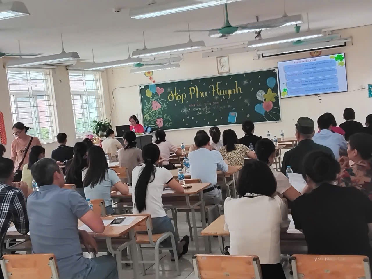 D:\Ảnh\2024-2025\39. Họp PHHS\4.jpg