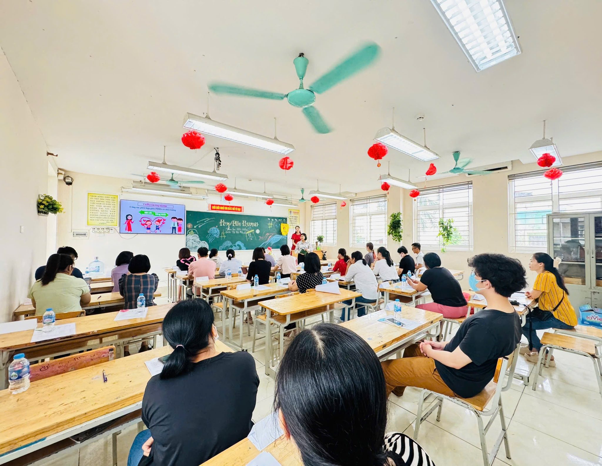 D:\Ảnh\2024-2025\39. Họp PHHS\2.jpg