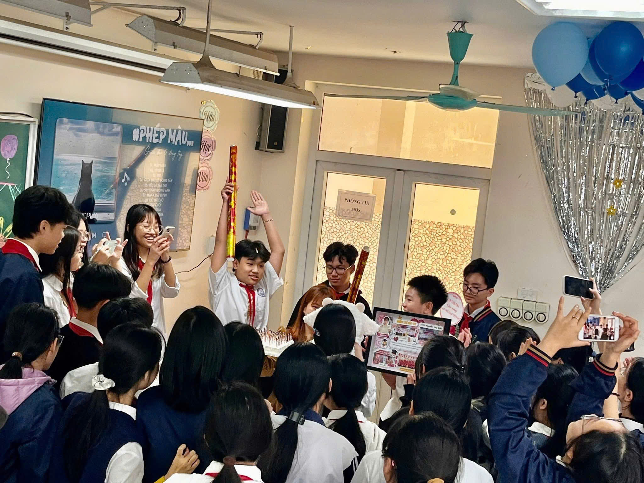 D:\Ảnh\2025-2026\HK2\2.2. Chào mừng 20-11\z7484204932953_00e8608380386458f8a754c9ee2edf1a.jpg