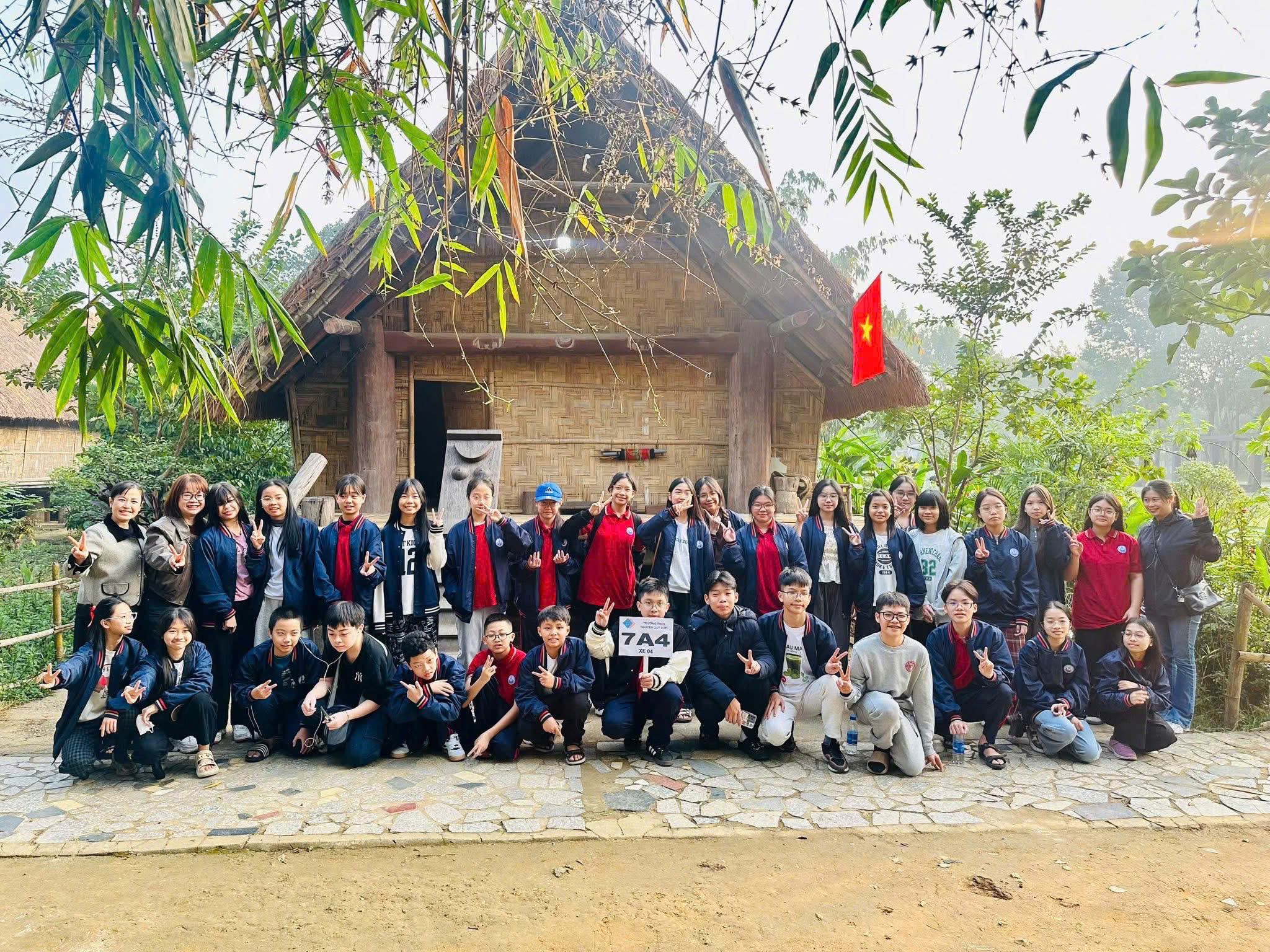 D:\Ảnh\2025-2026\HK2\5. HS trải nghiệm\z7484245688254_2384840662c027e7b4d7829a13b82dba.jpg